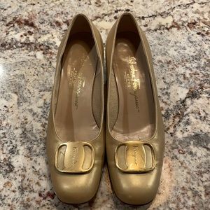 Salvatore Ferragamo low heel